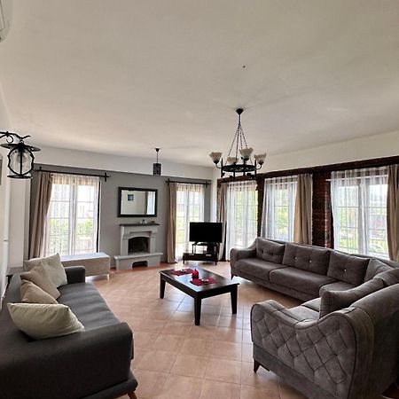 Daphne Home Фетие Екстериор снимка
